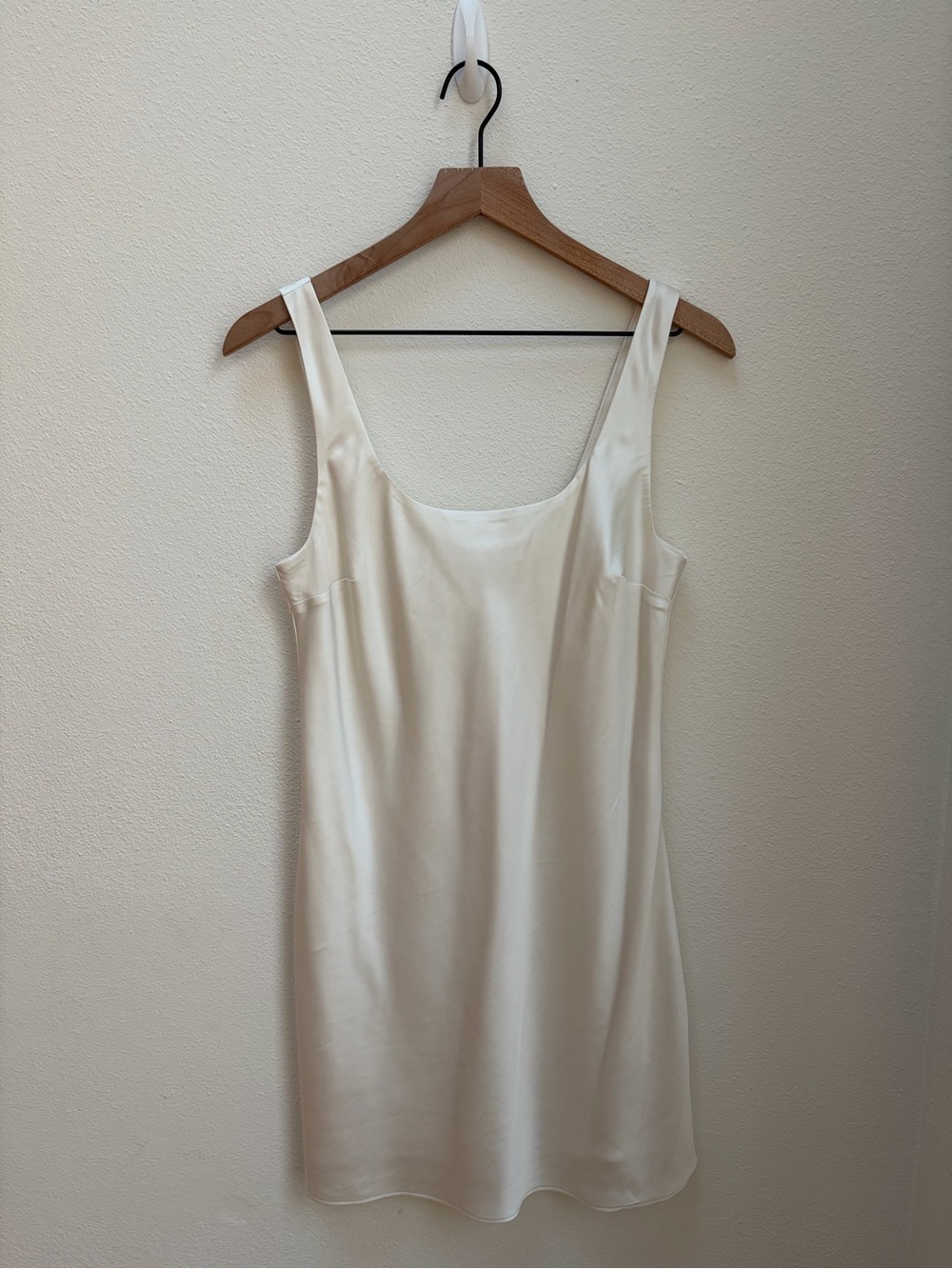 Abercrombie Satin Mini Dress Bridal Winter Sleeveless Cream White Size Medium